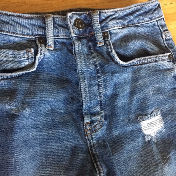 Ripped Jeans - Forever 21 - Picture 5 of 5